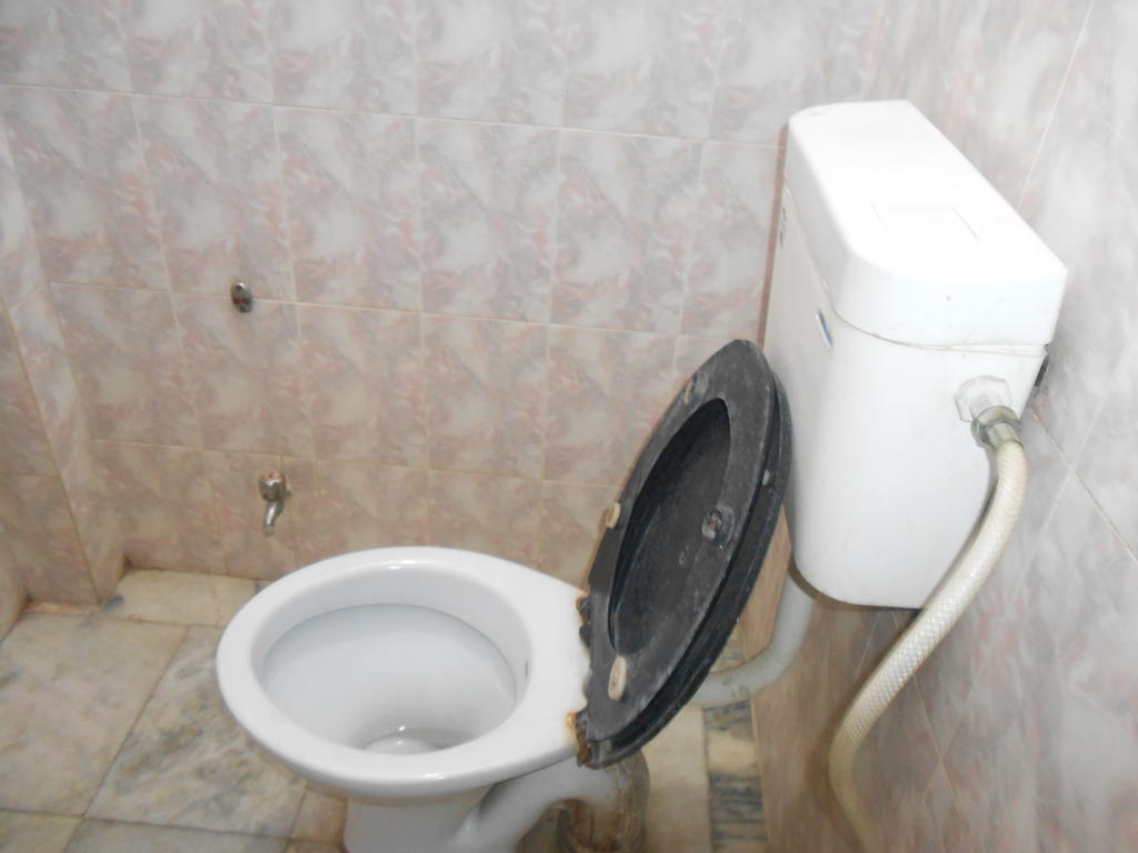 Hotel Sonmony Варанасі Номер фото